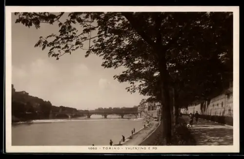 AK Torino, Valentino e Po con ponte e passeggiata alberata