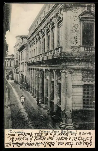 AK Vicenza, Palazzo Porto Barbaran, vista sulla strada con colonnato storico