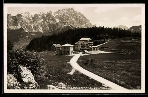 AK Cortina d`Ampezzo, Hotel Tofana e Cristallo con vista sulle Dolomiti