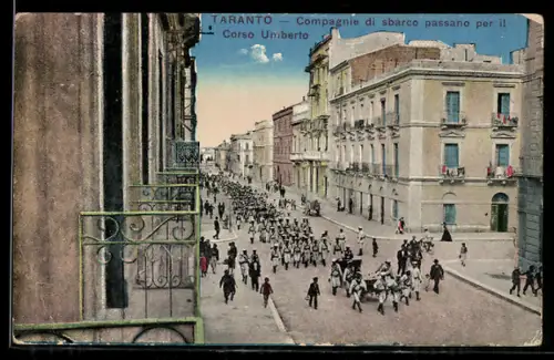 AK Taranto, Compagnie di sbarco passano per il Corso Umberto