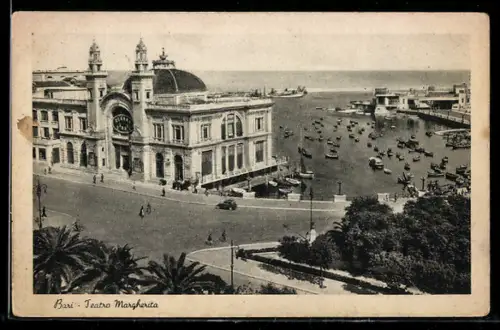 AK Bari, Teatro Margherita e porto con barche
