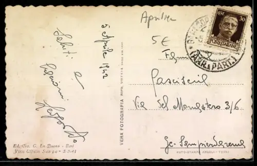 AK Bari, Piazza Prefettura con ciclista e edifici storici