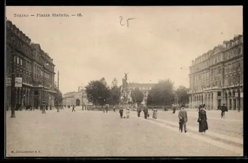AK Torino, Piazza Statuto con pedoni e edifici storici sullo sfondo