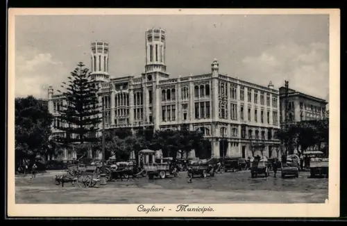 AK Cagliari, Municipio con carrozze e alberi sullo sfondo