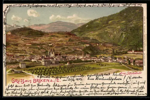 Lithographie Brixen /E., Vista panoramica della città circondata da montagne e vegetazione lussureggiante