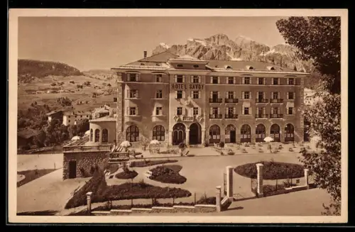 AK Cortina d`Ampezzo, Grand Hotel Savoy con vista sulle montagne e giardino antistante