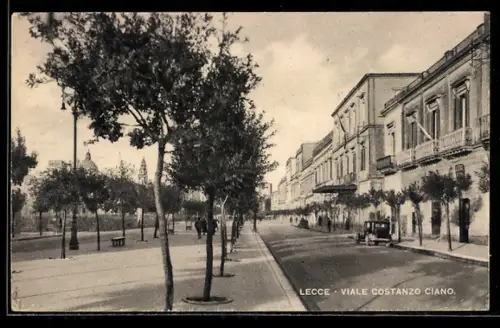 AK Lecce, Viale Costanzo Ciano, alberi e edifici storici lungo la strada