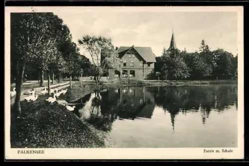 AK Falkensee, Seepartie mit Schule und Kirche