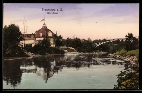 AK Merseburg a. S., Flusspartie mit Bootshaus
