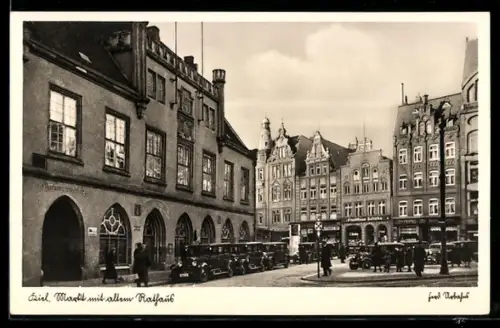AK Kiel, Markt mit altem Rathaus
