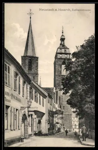 AK Neustadt a. Haardt, Rathausstrasse, Kirchturm, Apothekenhaus