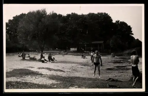 AK Ferch am Schwielowsee, Gaststätte Willkommen, Inh. H. Koepisch, Menschen in Badekleidung