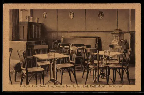 AK Neuruppin, Café Langemann, Inh. Fritz Hattenhauer, Innenraum mit Gästetischen