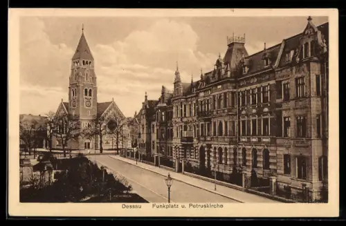 AK Dessau, Funktplatz und Petruskirche