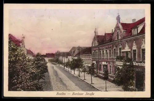 AK Beelitz, Blick in die Berliner Strasse mit Warenhaus