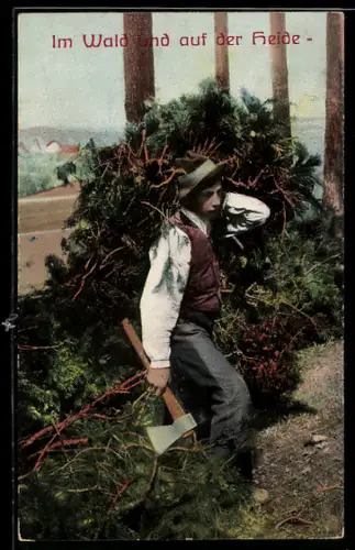 AK Holzfäller mit Hut im Wald