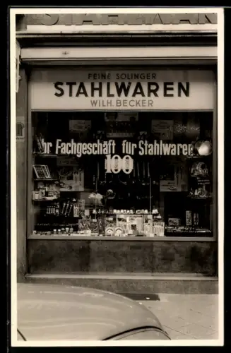 Foto-AK Schaufenster von Stahlwarengeschäft Wilh. Becker