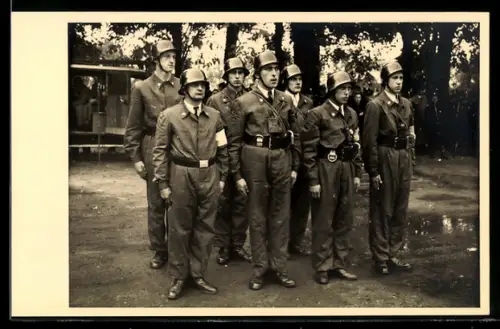Foto-AK Feuerwehrmänner der Feuerwehr Soltau beim Bezirkswettkampf 1952