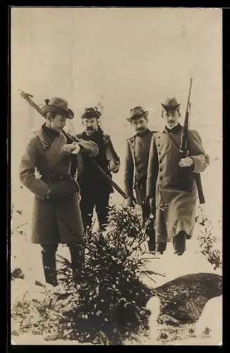Foto-AK Jäger mit Gewehren und erlegter Beute