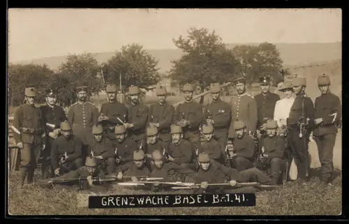 Foto-AK Schweizer Soldaten der Grenzwache Basel, Bat. 41