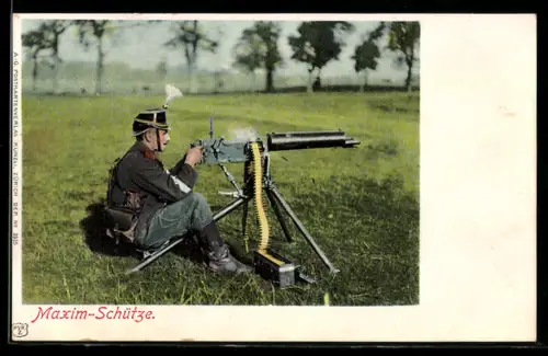 AK Schweizer Maxim-Schütze in Uniform