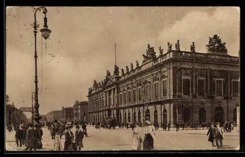 AK Berlin, Opernplatz, Staatsoper, Strassenansicht, Passanten