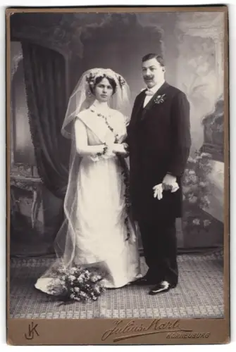 Fotografie Julius Karl, Korneuburg, Stockerauerring 24, Hochzeitspaar Franz und seine Braut