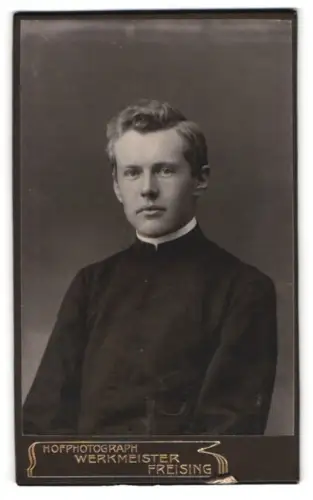 Fotografie Werkmeister, Freising, Portrait eines Geistlichen