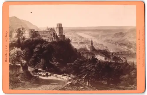 Fotografie unbekannter Fotograf, Ansicht Heidelberg, Malerische Ansicht des Schlosses von der Terrasse
