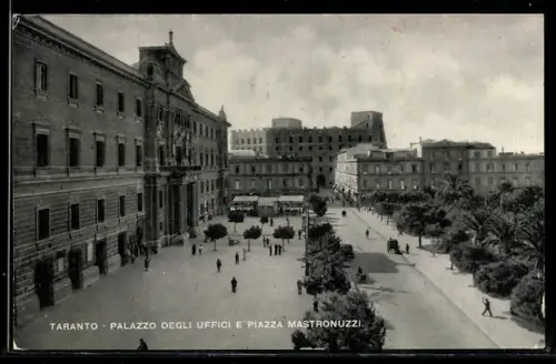 AK Taranto, Palazzo degli Uffici e Piazza Mastronuzzi