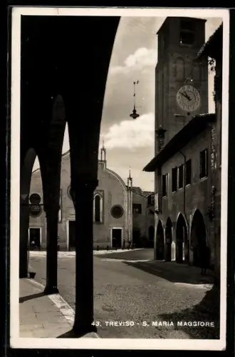 AK Treviso, S. Maria Maggiore con torre dell`orologio e architettura storica
