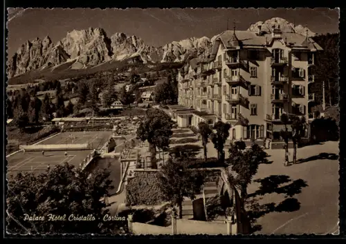 AK Cortina d`Ampezzo, Palace Hotel Cristallo con vista sulle montagne e campi da tennis