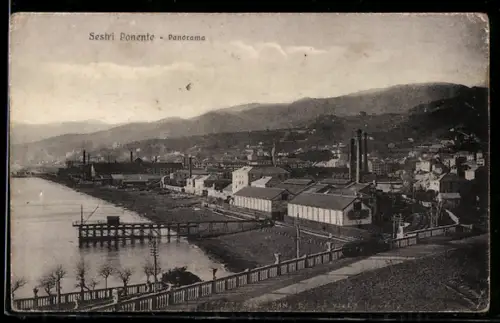 AK Sestri Ponente, Panorama con vista sulla costa e strutture industriali