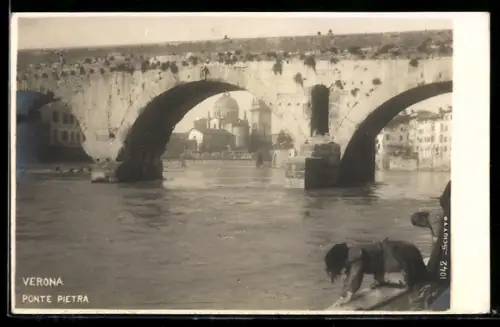 AK Verona, Ponte Pietra con vista sulla città e il fiume Adige