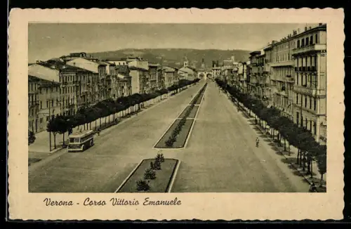 AK Verona, Corso Vittorio Emanuele con alberi e edifici storici