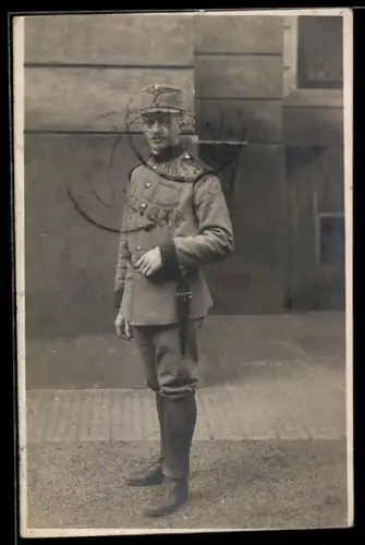 Foto-AK Österreichischer Soldat in Uniform mit Bajonett