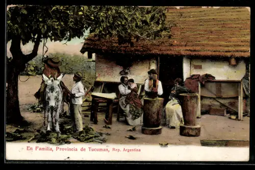 AK Tucuman, En Familia