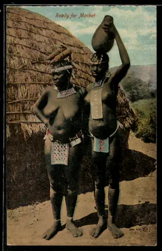 AK Afrikanische nackte Frauen auf dem Weg zum Markt