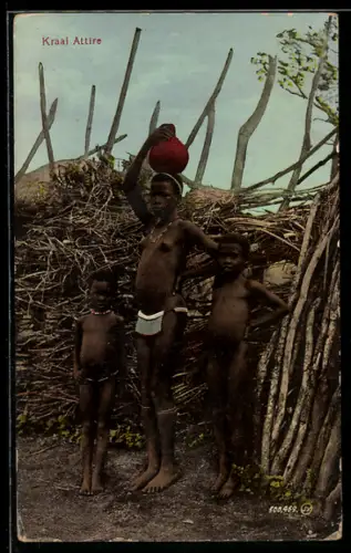 AK Kraal Attire, nackte Afrikanerin