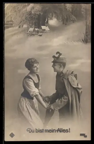 AK Österreichischer Soldat mit Frau im Winter