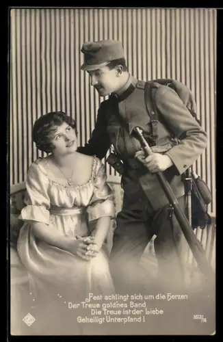 AK Österreichischer Soldat mit Frau