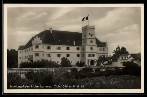 AK Hohenkammer, Blick auf das Schulungsheim Schloss Hohenkammer, flagge