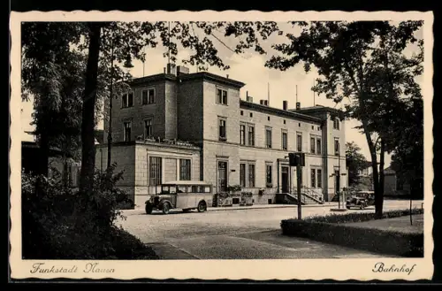 AK Nauen, Bahnhof mit Strassenpartie