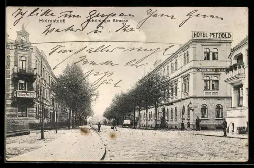 AK Helmstedt, Schöninger-Strasse mit Hotel Petzold