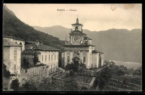 AK Puria, Chiesa con paesaggio montano e vigneti sullo sfondo
