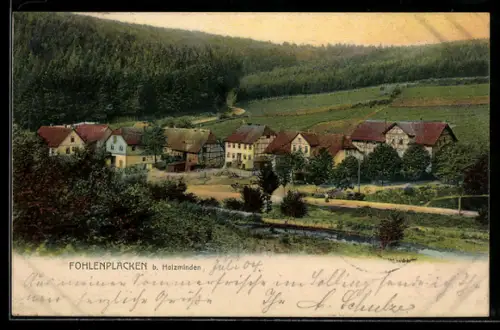 AK Fohlenplacken b. Holzminden, Ortsansicht mit Fachwerkhäusern und Landschaft