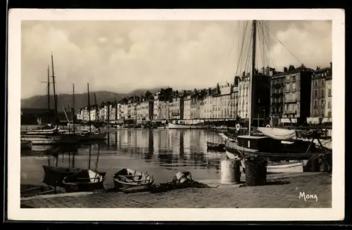 AK Toulon, La Vieille Danse et le quai Cronstadt, sous l`orage