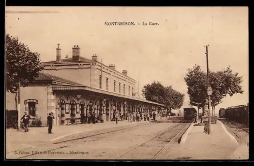 AK Montbrison, La Gare