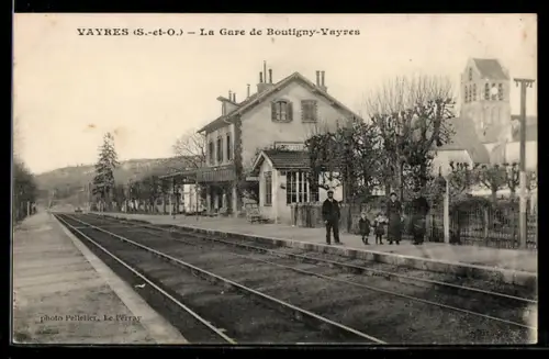 AK Vayres /S.-et-O., La Gare de Boutigny-Vayres