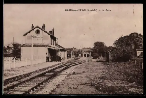 AK Magny-en-Vexin /S.-et-O., La Gare
